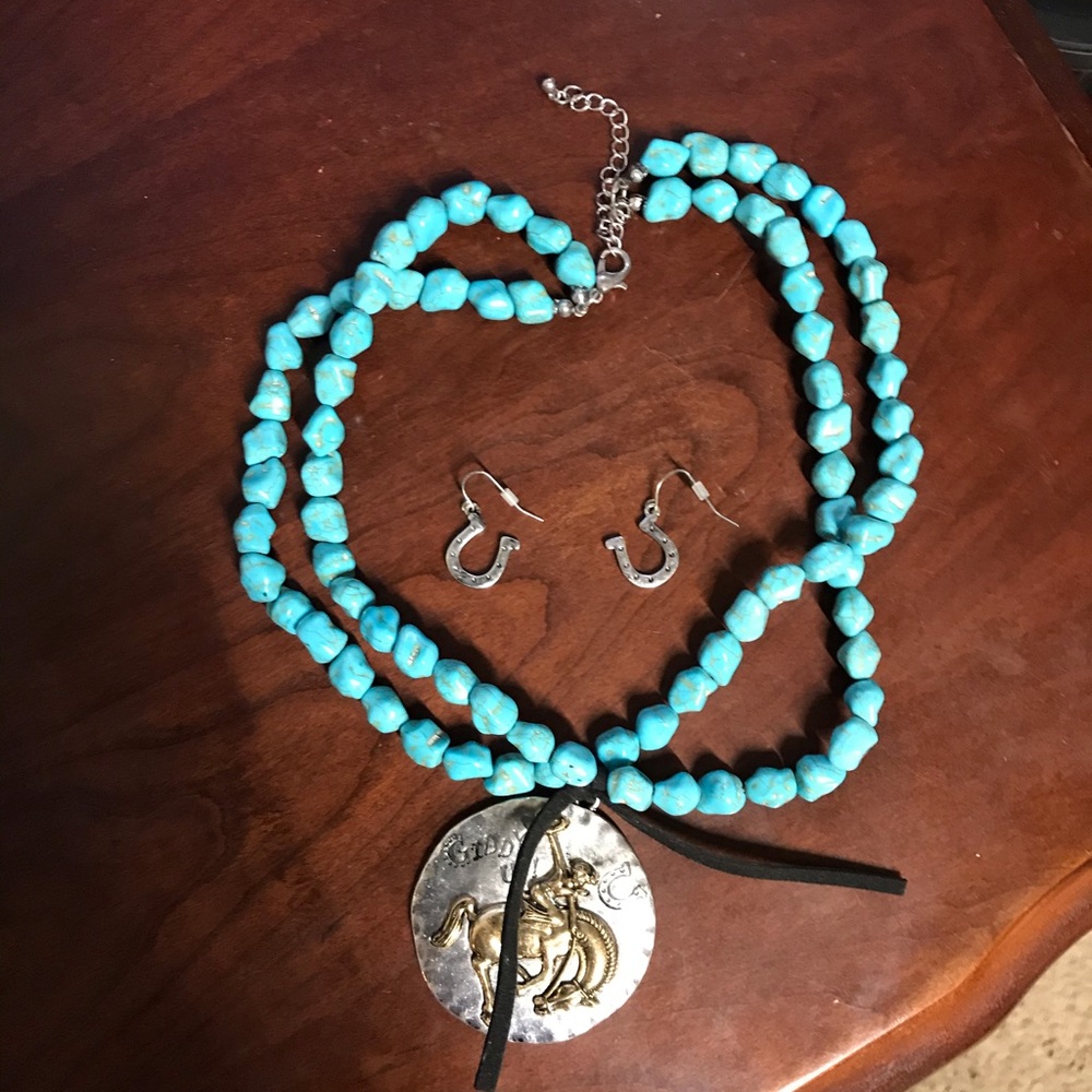 Western necklace w/earrings